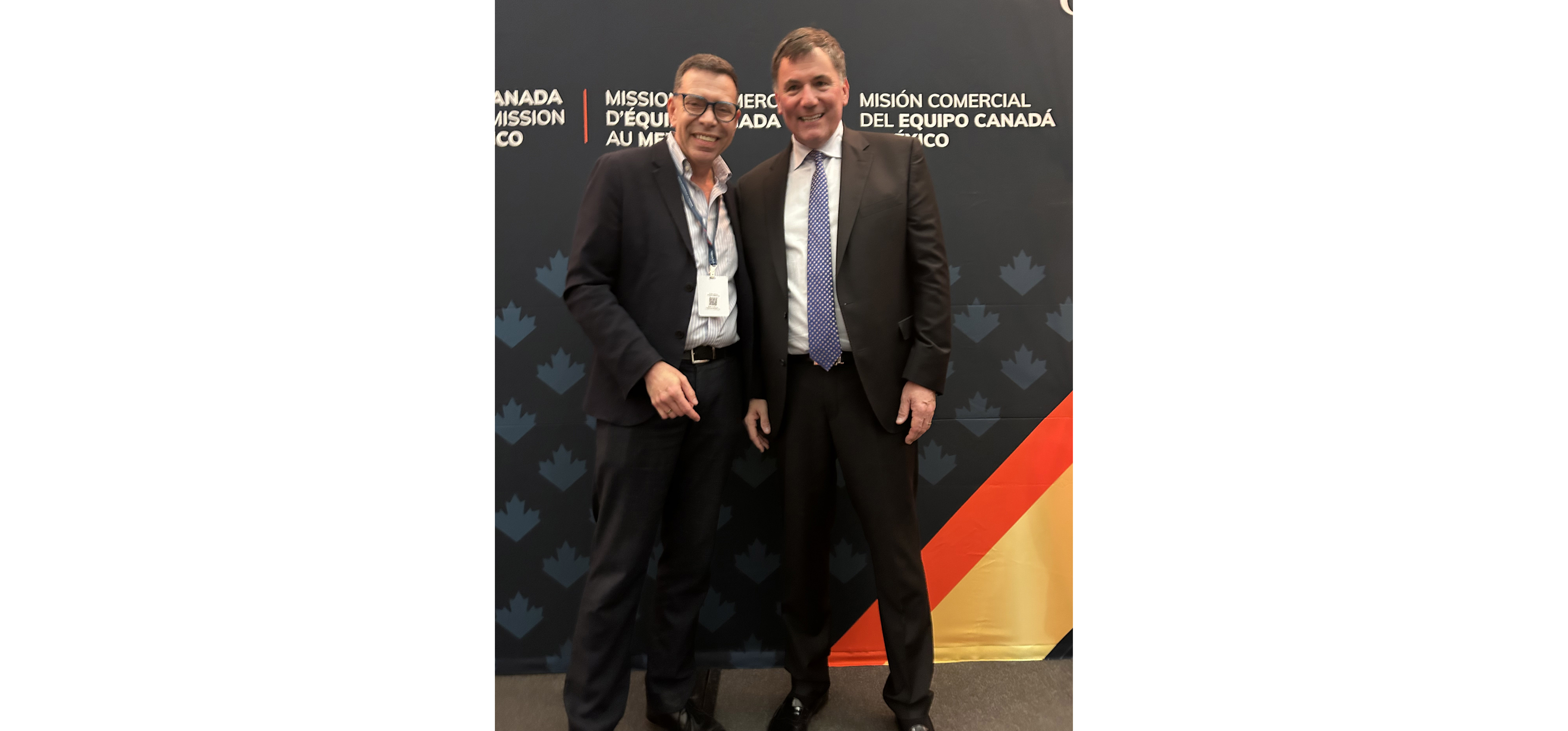 IMG_0483-wide.jpg (1.21 MB)